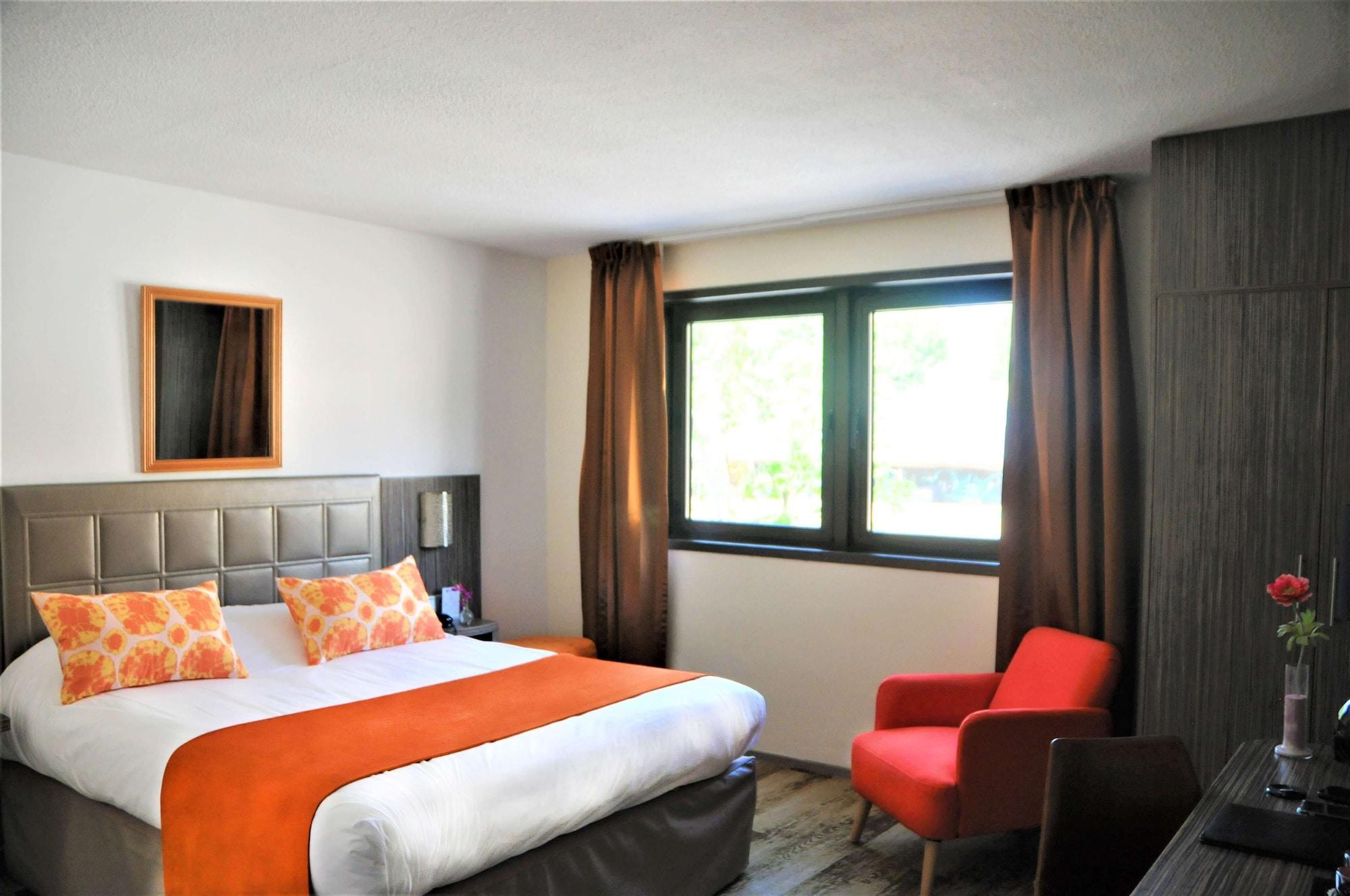 Hotel Atrium Arles Centre Buitenkant foto