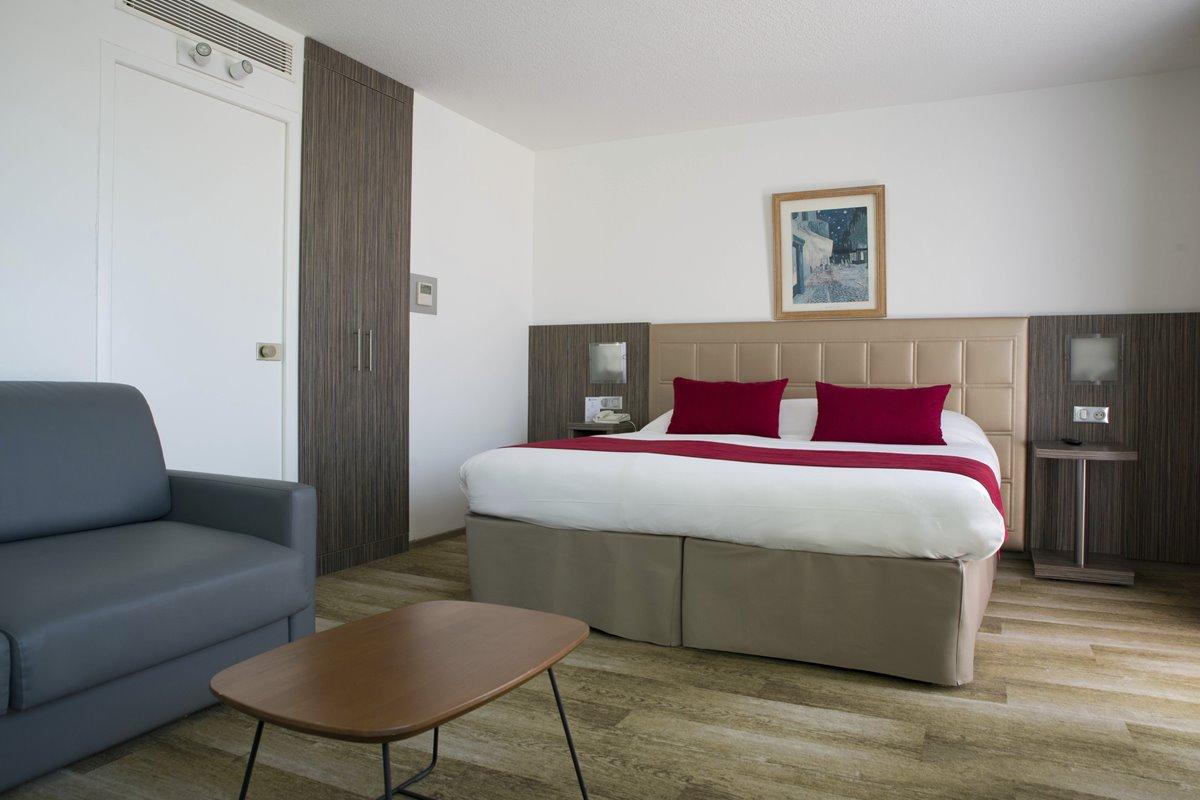 Hotel Atrium Arles Centre Buitenkant foto