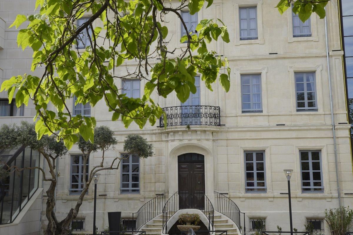 Hotel Atrium Arles Centre Buitenkant foto